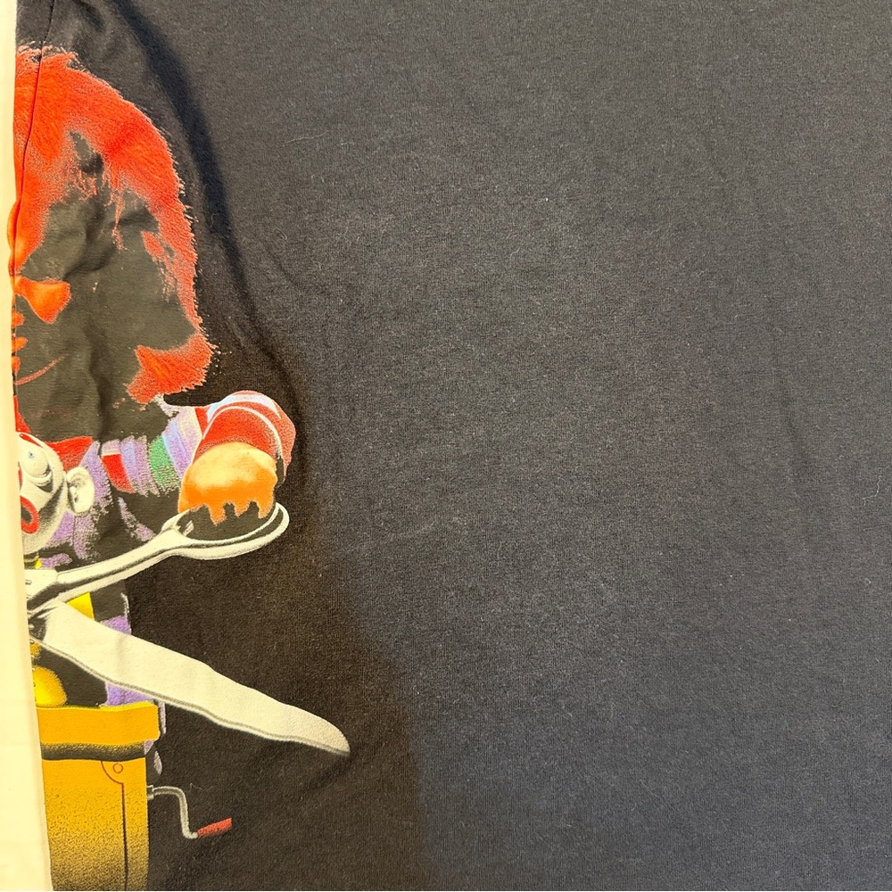 Chucky Childs Play T-Shirt Medium Embroidered Letters Wrap Around Print Horror‎ - Picture 8 of 10